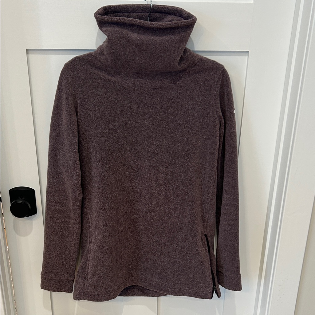 Nike Women's Purple Turtleneck Sweater (Medium)